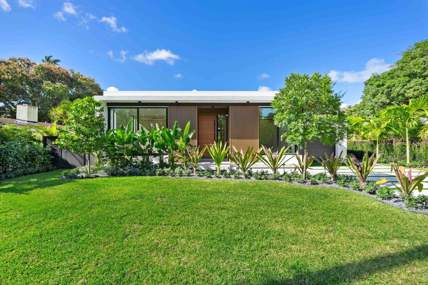 Traded — 11636 NE 7th Avenue Sale