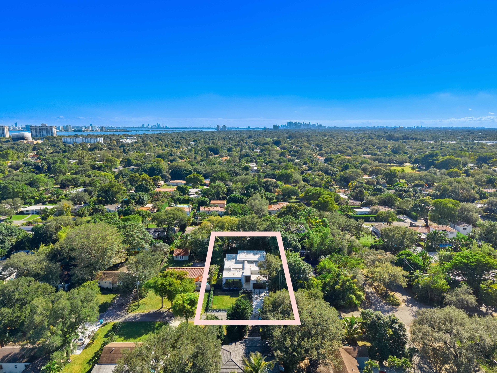 1002 Northeast 117th Street — Biscayne Park Sale
